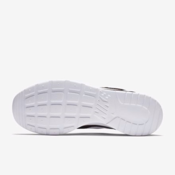 Nike Running Shoes- New - Picture 3 of 3